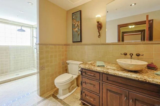 120 C Avenue 201, Coronado, CA 92118