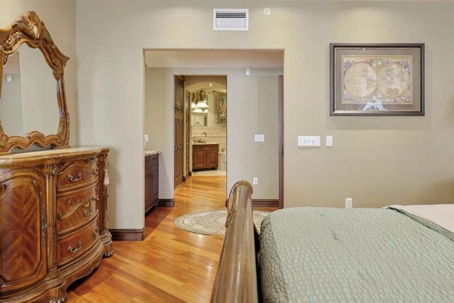 120 C Avenue 201, Coronado, CA 92118