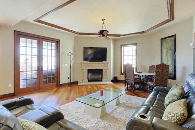 120 C Avenue 201, Coronado, CA 92118