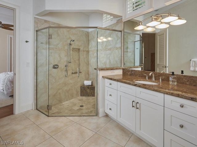 377 Pirates Bight, Naples, FL 34103