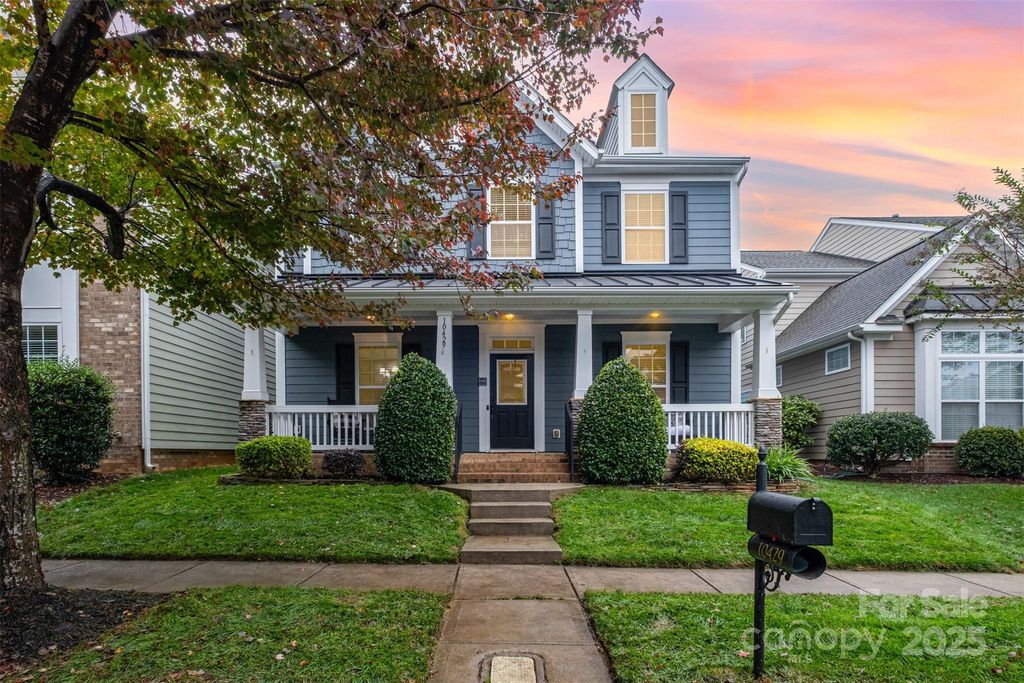 10429 Royal Winchester Drive, Charlotte, NC 28277