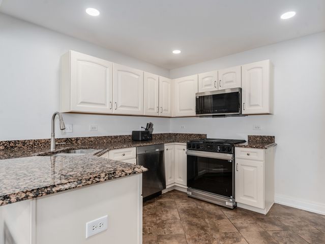 3721 Harms Road, Joliet, IL 60435