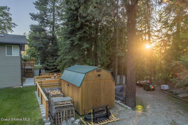 6531 Tannenbaum Cir, Bonners Ferry, ID 83805