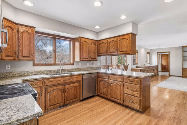 7748 W 99th Street, Bloomington, MN 55438