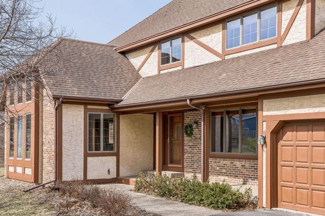 7748 W 99th Street, Bloomington, MN 55438