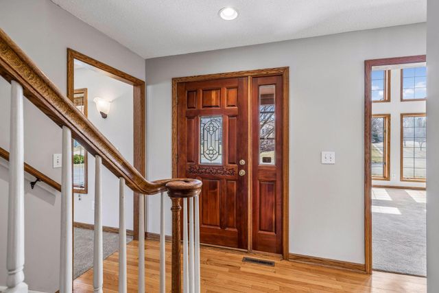 7748 W 99th Street, Bloomington, MN 55438