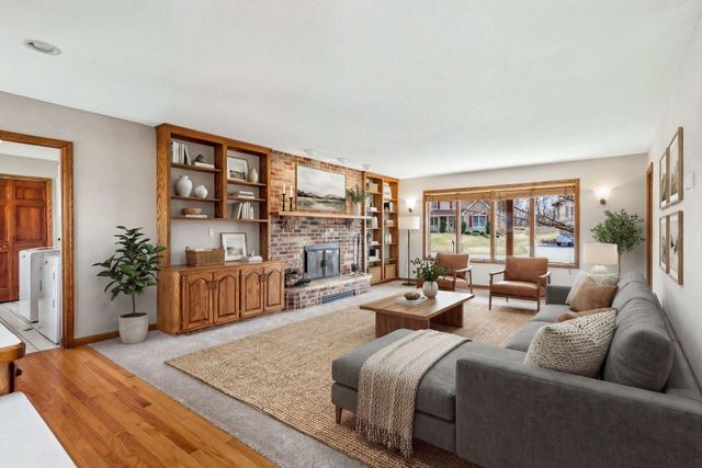 7748 W 99th Street, Bloomington, MN 55438