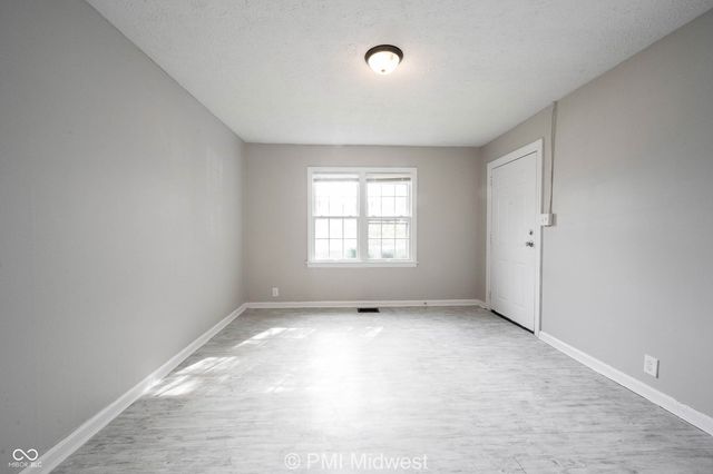 270 S Lasalle Street, Indianapolis, IN 46201
