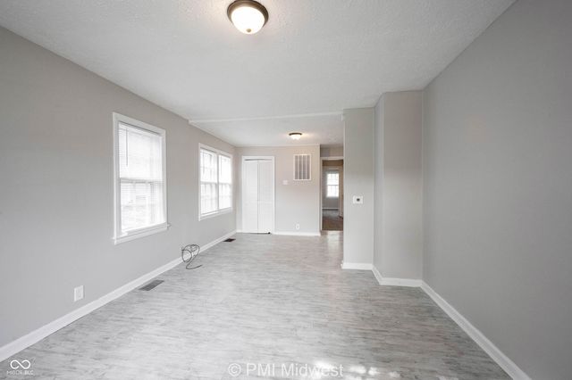 270 S Lasalle Street, Indianapolis, IN 46201
