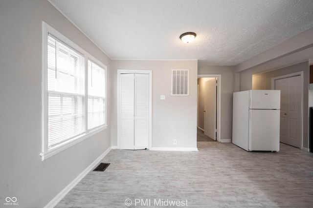 270 S Lasalle Street, Indianapolis, IN 46201