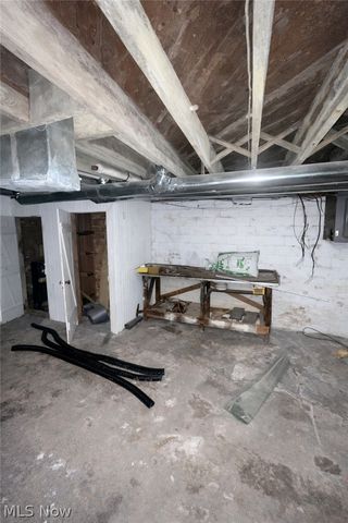 3575 Gridley Road, Shaker Heights, OH 44122