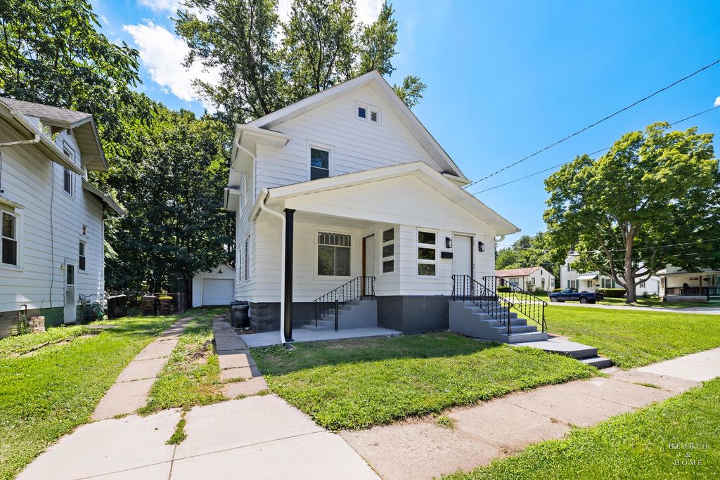 2120 ANDREWS, Rockford, IL 61101