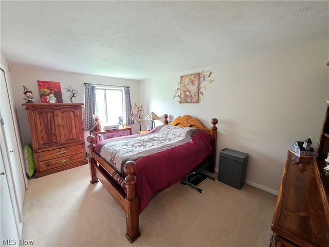 9630 Cove Drive, North Royalton, OH 44133