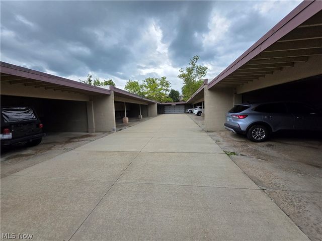9630 Cove Drive, North Royalton, OH 44133