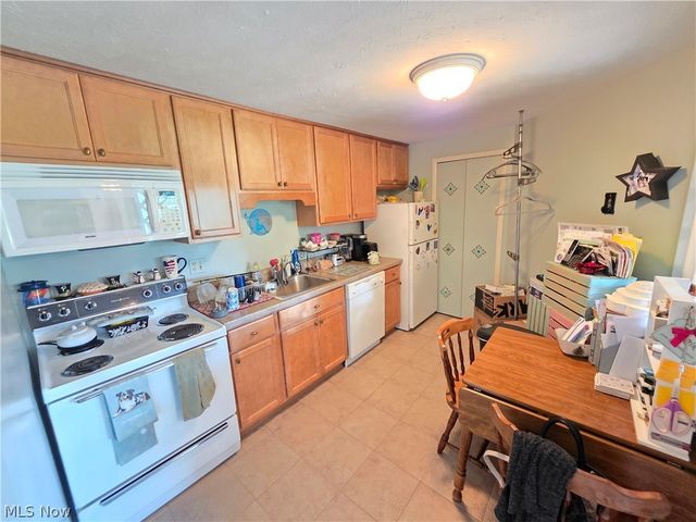 9630 Cove Drive, North Royalton, OH 44133