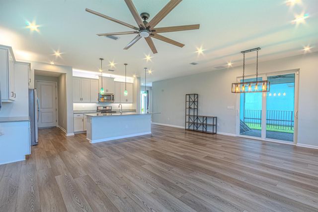 10696 SW Estella Lane, Port St. Lucie, FL 34987