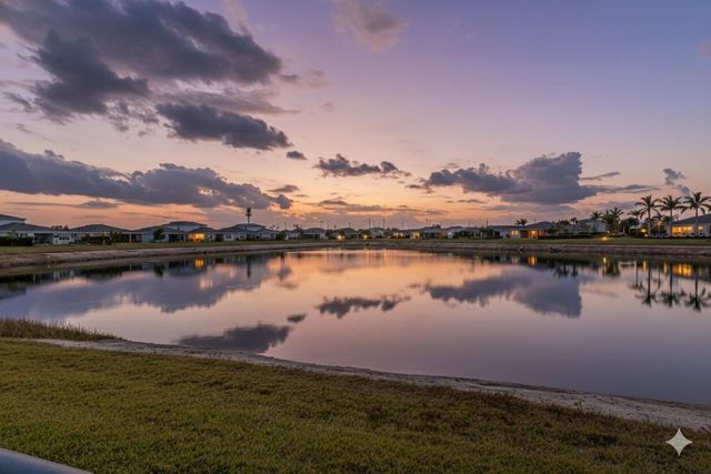 10696 SW Estella Lane, Port St. Lucie, FL 34987