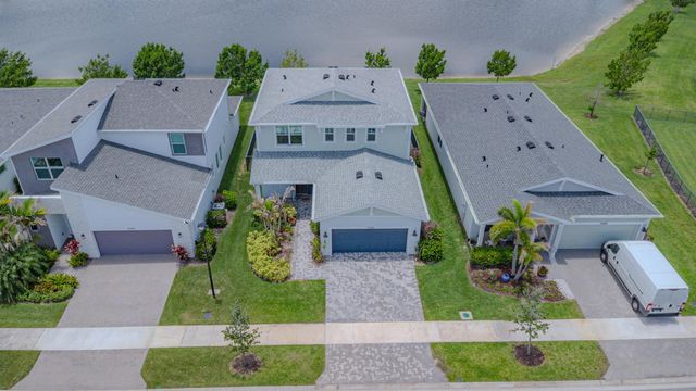 10696 SW Estella Lane, Port St. Lucie, FL 34987