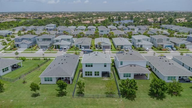 10696 SW Estella Lane, Port St. Lucie, FL 34987