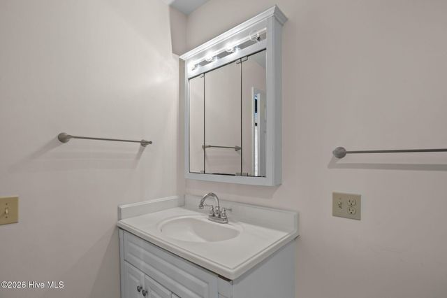 1480 Highway 101, Beaufort, NC 28516