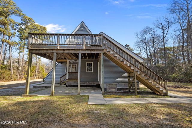 1480 Highway 101, Beaufort, NC 28516