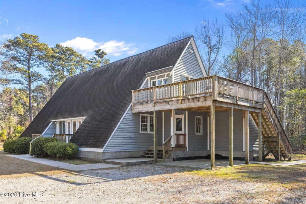 1480 Highway 101, Beaufort, NC 28516