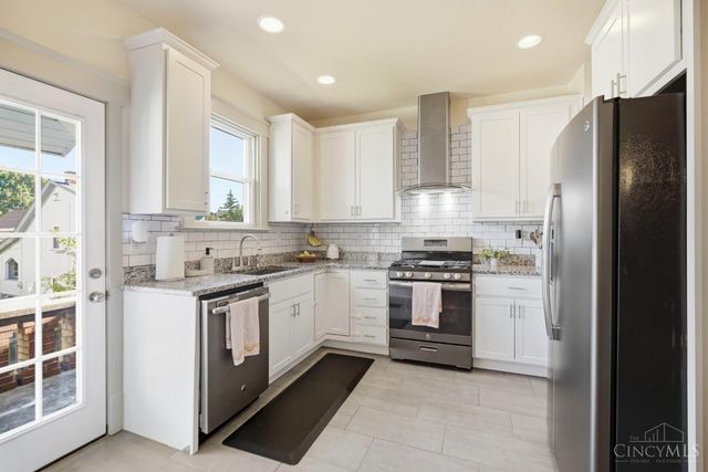 2542 Cypress Way, Cincinnati, OH 45212