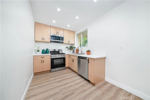 6317 Morse, North Hollywood, CA 91606