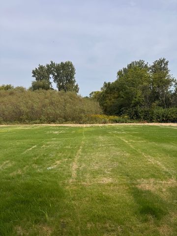 428 Lakeshore Court 428, St. Charles, IL 60174