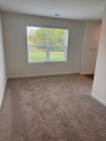 428 Lakeshore Court 428, St. Charles, IL 60174