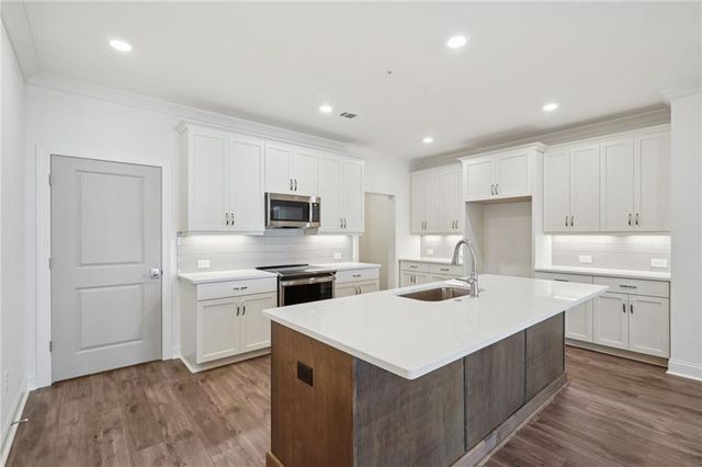 5038 Shirley Oaks Drive 281, Peachtree Corners, GA 30092