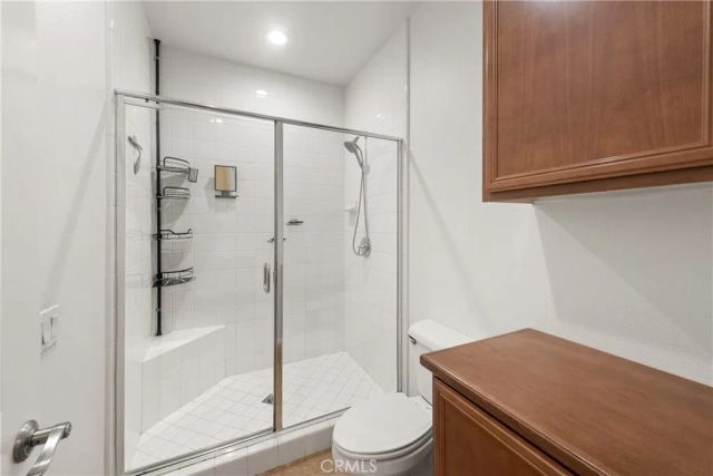 142 Paseo Bravo, Palm Desert, CA 92211