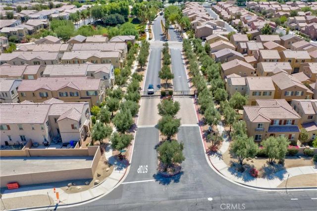 142 Paseo Bravo, Palm Desert, CA 92211