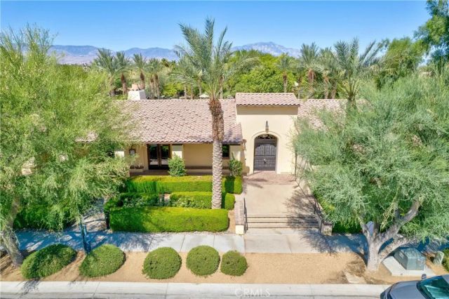 142 Paseo Bravo, Palm Desert, CA 92211