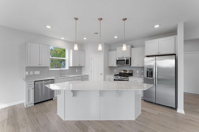 600 Haywood Drive, Lino Lakes, MN 55014