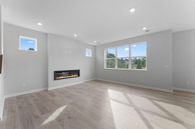 600 Haywood Drive, Lino Lakes, MN 55014