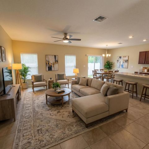 5234 Oakland Lake Circle, Fort Pierce, FL 34951