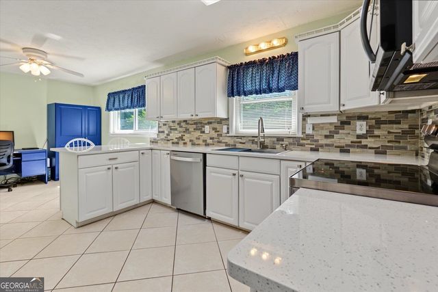 2275 Hurt Road SW, Marietta, GA 30008