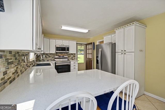 2275 Hurt Road SW, Marietta, GA 30008