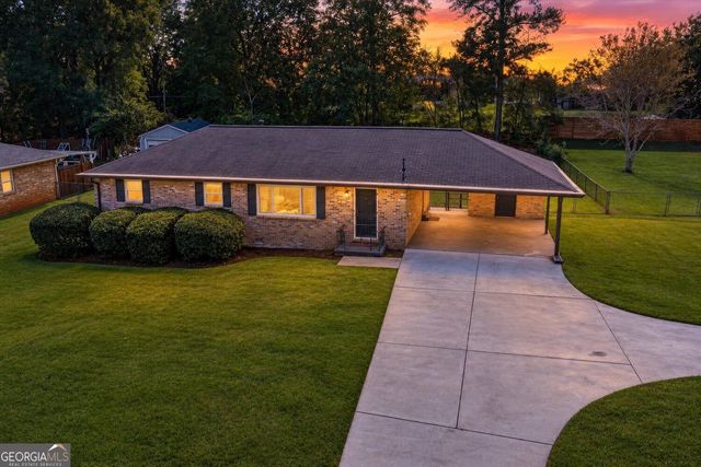 2275 Hurt Road SW, Marietta, GA 30008