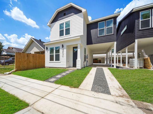 7033 Avenue N, Houston, TX 77011