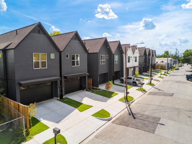 7033 Avenue N, Houston, TX 77011