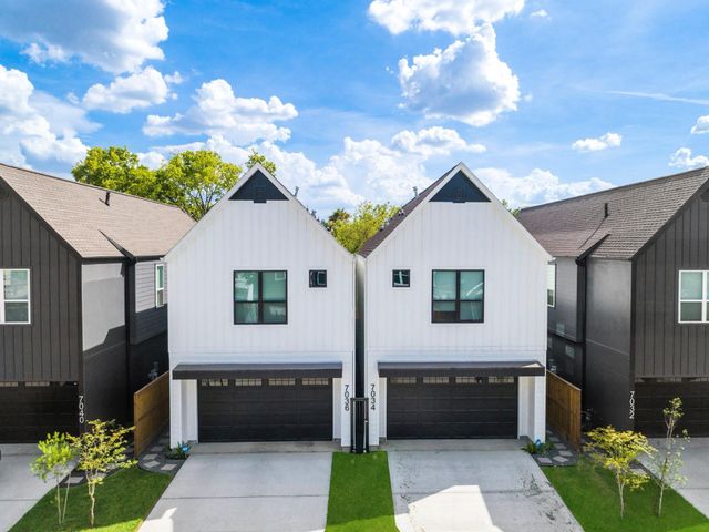 7033 Avenue N, Houston, TX 77011