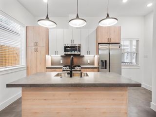 7033 Avenue N, Houston, TX 77011