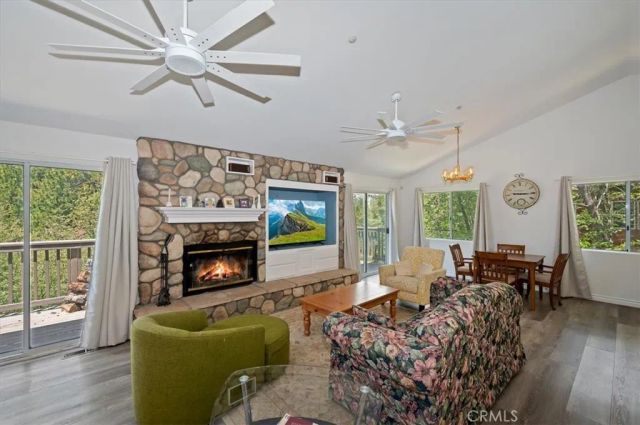 1023 Pintail Circle, Lake Arrowhead, CA 92352