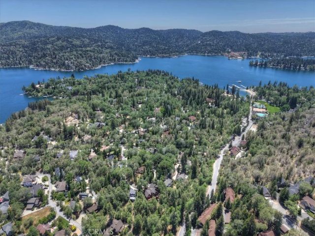 1023 Pintail Circle, Lake Arrowhead, CA 92352