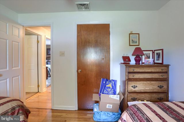 1009 COPPER CREEK DR, Mechanicsburg, PA 17050