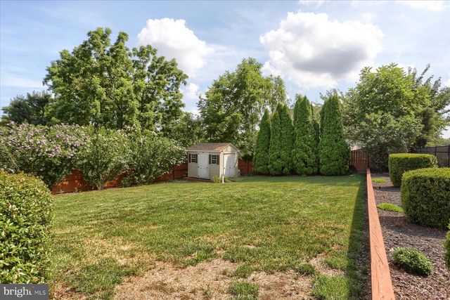 1009 COPPER CREEK DR, Mechanicsburg, PA 17050