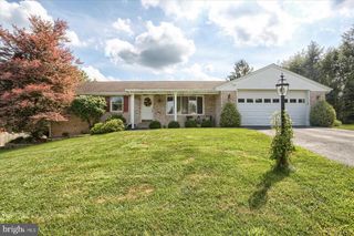 1009 COPPER CREEK DR, Mechanicsburg, PA 17050