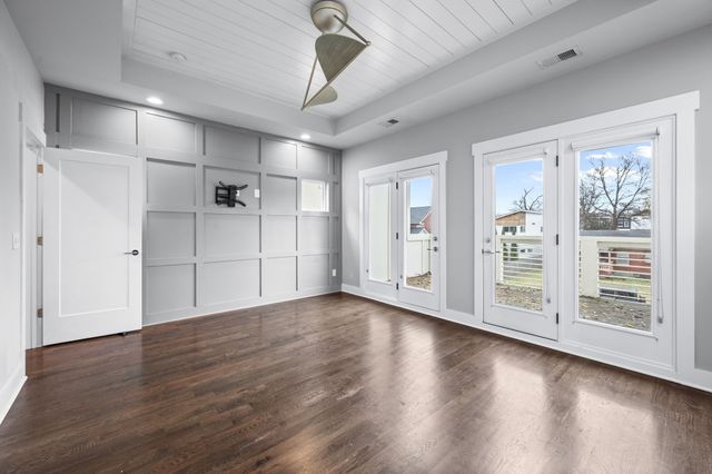 1833 16th Ave, N, Nashville, TN 37208